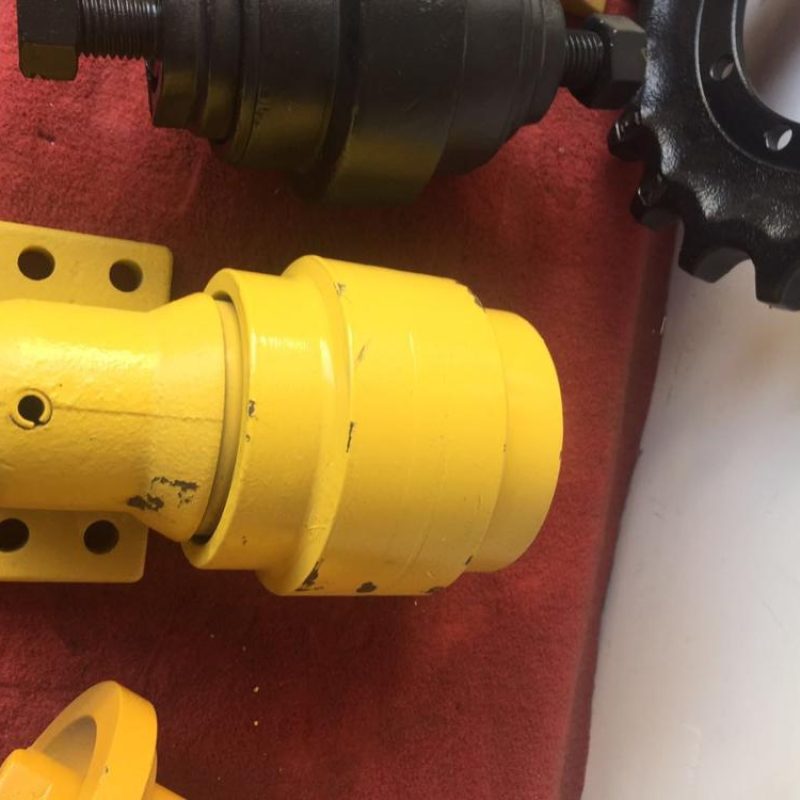 excavator-carrier-roller